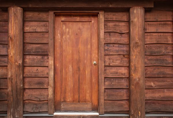 Log Cabin Siding Installation in Bryan